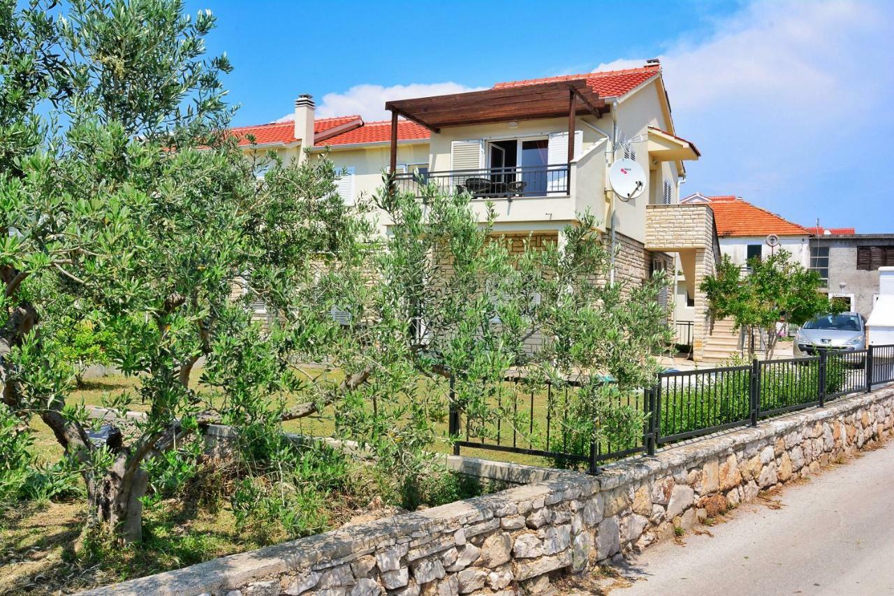 Apartment Nadoveza Трибунь Экстерьер фото